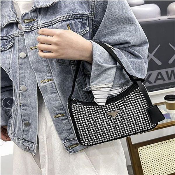 new fashion bling rhinestone evening bag classic women handbag crossbody shoulder bags women's armpit bags
new fashion bling rhinestone evening bag classic women handbag crossbody shoulder bags women's armpit bags