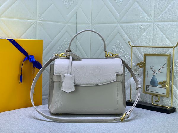 designer bag women's handbag fashion bag old flower print handbag cross lock luxury handbag
designer bag women's handbag fashion bag old flower print handbag cross lock luxury handbag
