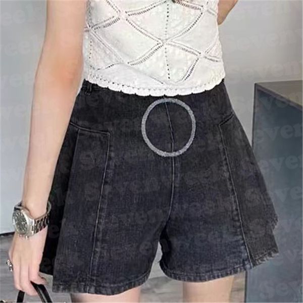 designer printed denim shorts skirts for women design high waist loose short sweet girls pants birthday party, White;black
designer printed denim shorts skirts for women design high waist loose short sweet girls pants birthday party, White;black