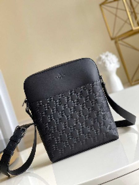 quality other bags district pochette n23355 letter handbags shoulder messenger 18qn 0kb6 la38, Black;white
quality other bags district pochette n23355 letter handbags shoulder messenger 18qn 0kb6 la38, Black;white