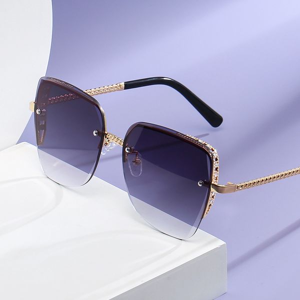 small fragrance metal diamond trimmed sunglasses european and american cover trend women's sunglasses hollow double beam sunglassesdf 2, White;black
small fragrance metal diamond trimmed sunglasses european and american cover trend women's sunglasses hollow double beam sunglassesdf 2, White;black