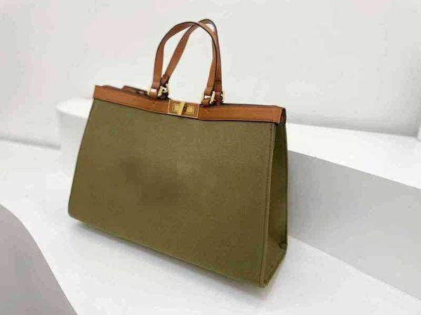 fbag evening bag shoulder bags women well-known brand handbags large-capacity shopping fashion tote practical and versatile letter decoratio
fbag evening bag shoulder bags women well-known brand handbags large-capacity shopping fashion tote practical and versatile letter decoratio