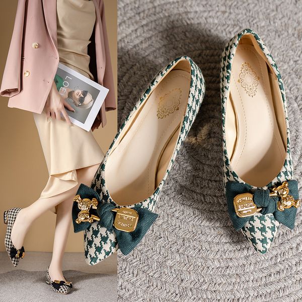 dress shoes rivet pointed toe shallow women zapatos de mujer springautumn loafers pu leather slip on basic flats casual 230208, Black
dress shoes rivet pointed toe shallow women zapatos de mujer springautumn loafers pu leather slip on basic flats casual 230208, Black