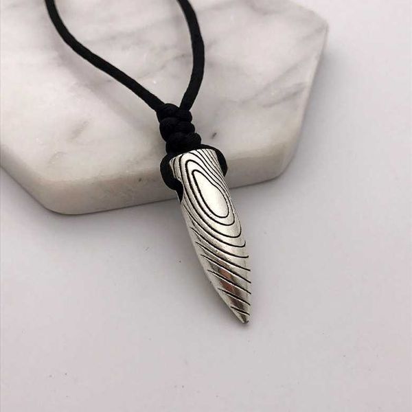 pendant necklaces war wolf alloy pendant same personality thai silver screw bullet head men's necklace rope chain
pendant necklaces war wolf alloy pendant same personality thai silver screw bullet head men's necklace rope chain