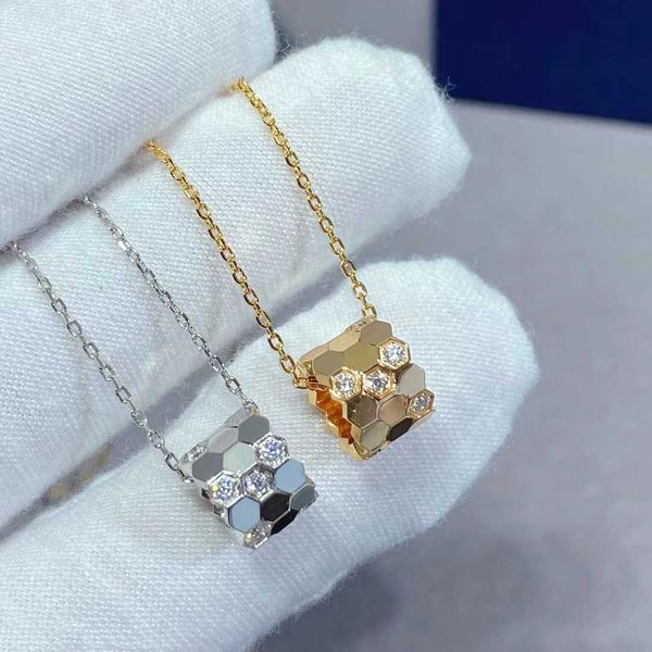 pendant necklaces 925 sterling silver honeycomb pendant neckle for women fashion brand luxury wedding jewelry y2302
pendant necklaces 925 sterling silver honeycomb pendant neckle for women fashion brand luxury wedding jewelry y2302