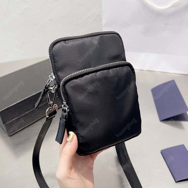 nylon shoulder bags designer phone purse women men crossbody fashion handbag high-quality cross body wallet coin holder handbags shopping wa
nylon shoulder bags designer phone purse women men crossbody fashion handbag high-quality cross body wallet coin holder handbags shopping wa