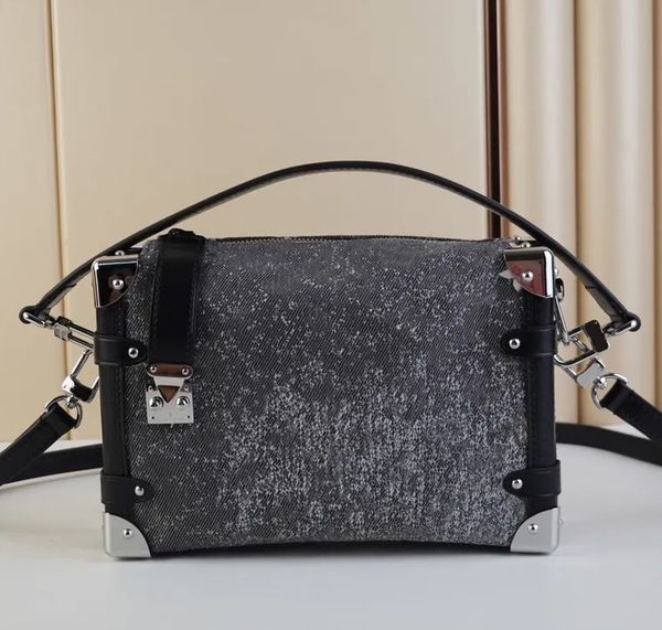 side trunk designer mens crossbody designer shoulder bags denim pochette tote embossed old flower totes handbags m46358 cross body women car
side trunk designer mens crossbody designer shoulder bags denim pochette tote embossed old flower totes handbags m46358 cross body women car