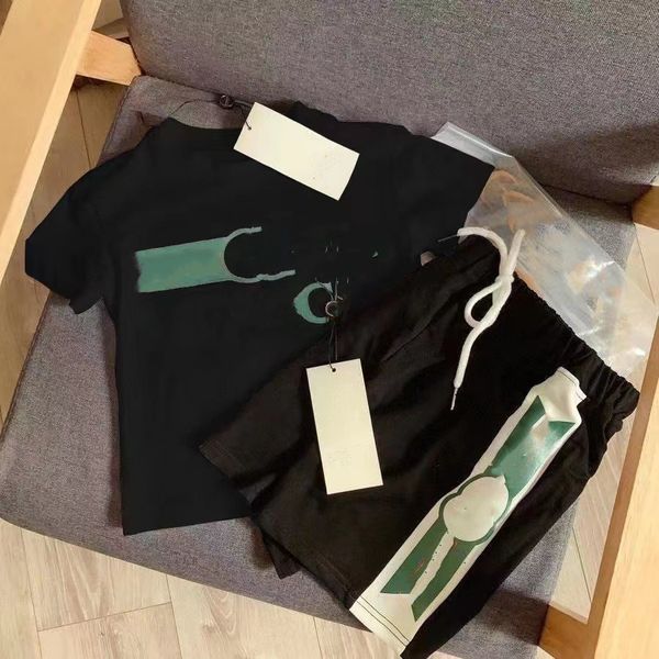 2pics kids clothers kid designer sets baby set toddler t shirt clothing boys girls tracksuits short sleeve suits new luxury summer shirt cla, White
2pics kids clothers kid designer sets baby set toddler t shirt clothing boys girls tracksuits short sleeve suits new luxury summer shirt cla, White