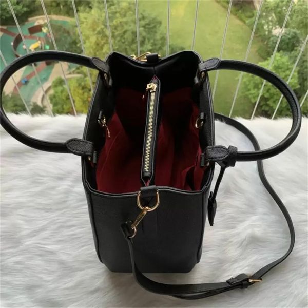 shoulder bags luxurys designers handbags purses montigne women tote brand letter embossing leather bags crossbody bag 2023
shoulder bags luxurys designers handbags purses montigne women tote brand letter embossing leather bags crossbody bag 2023