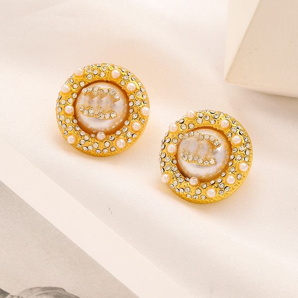 simple 18k gold plated 925 silver luxury brand designers letters stud geometric famous women round stainless steel pearl earring wedding par, Golden;silver
simple 18k gold plated 925 silver luxury brand designers letters stud geometric famous women round stainless steel pearl earring wedding par, Golden;silver
