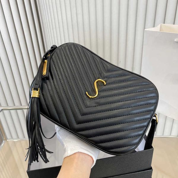 shoulder bag purses designer women handbags leather camera bags trend stripes shopping handbag lady messenger bags purses 230208
shoulder bag purses designer women handbags leather camera bags trend stripes shopping handbag lady messenger bags purses 230208