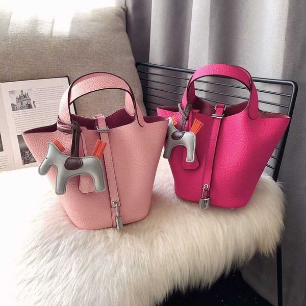 designer herme shoulder bags for women online outlet super fire bucket bag women's leather handbag premium pin
designer herme shoulder bags for women online outlet super fire bucket bag women's leather handbag premium pin