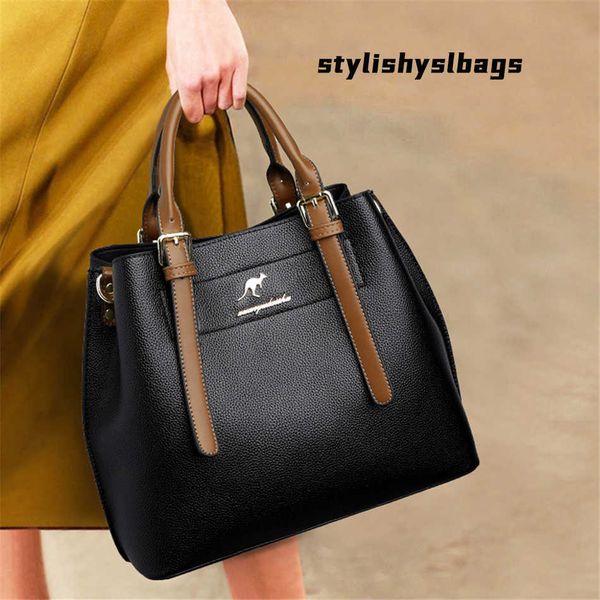 totes genuine large capacity casual tote bag leather shoulder crossbody bags for women 2022 simple female shopper bag designer handbag 02082
totes genuine large capacity casual tote bag leather shoulder crossbody bags for women 2022 simple female shopper bag designer handbag 02082