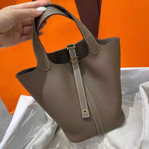 designer herme shoulder bags for women online outlet 2023 new leather h home vegetable basket women's bucket t
designer herme shoulder bags for women online outlet 2023 new leather h home vegetable basket women's bucket t