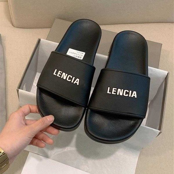 letter design slippers male and female couples wear summer new fashion non slip solid color flip flops, Black
letter design slippers male and female couples wear summer new fashion non slip solid color flip flops, Black