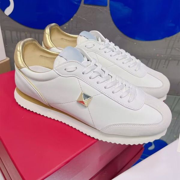 2022 genuine leather rolller shoes sneakers rivet couple flats leisure sports spring designer shoes for men zapatillas mujer
2022 genuine leather rolller shoes sneakers rivet couple flats leisure sports spring designer shoes for men zapatillas mujer