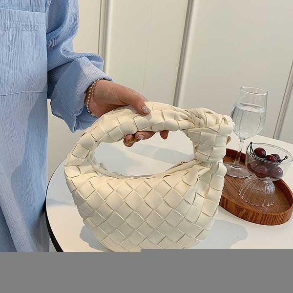 woven handbag leather cloud bag for women luxury shoulder bags designer clutch purses knitting hand bag hobos sac a main bolsa
woven handbag leather cloud bag for women luxury shoulder bags designer clutch purses knitting hand bag hobos sac a main bolsa