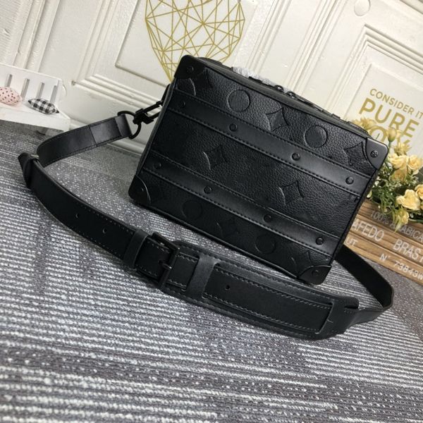 yy designer bag handle soft trunk case men's shoulder bag messenger cross experience standard mirror relief leather letters women'
yy designer bag handle soft trunk case men's shoulder bag messenger cross experience standard mirror relief leather letters women'