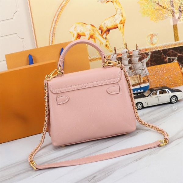 fashion women's tote bag grain face cow leather braided chain strap crossbody portable padlock clamshell small and medium-sized square
fashion women's tote bag grain face cow leather braided chain strap crossbody portable padlock clamshell small and medium-sized square