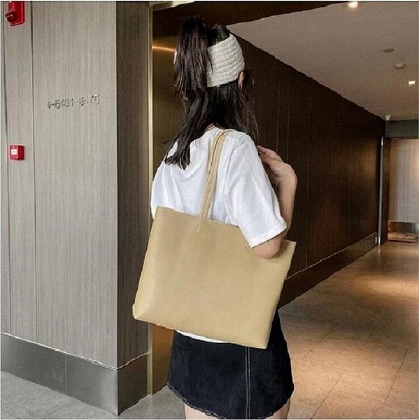 new embossed printing designer bag fashion women chain bag crossbody bags clutch handbag fjnbdghbdnfgbdnmfk
new embossed printing designer bag fashion women chain bag crossbody bags clutch handbag fjnbdghbdnfgbdnmfk