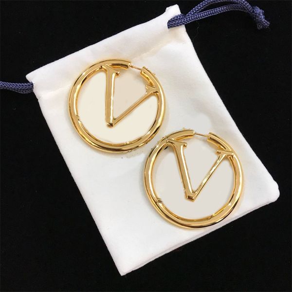 hollow designer earrings women luxurious jewelry plated gold earings letters fashion 3cm 4cm 5cm orecchini lady simple ornaments valentine d, Golden;silver
hollow designer earrings women luxurious jewelry plated gold earings letters fashion 3cm 4cm 5cm orecchini lady simple ornaments valentine d, Golden;silver
