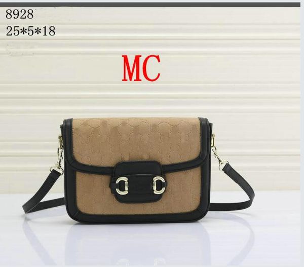 designer women shoulder bag totes fashion vintage printing messenger bags classic pu leather crossbody 8928# 25x5x18cm
designer women shoulder bag totes fashion vintage printing messenger bags classic pu leather crossbody 8928# 25x5x18cm