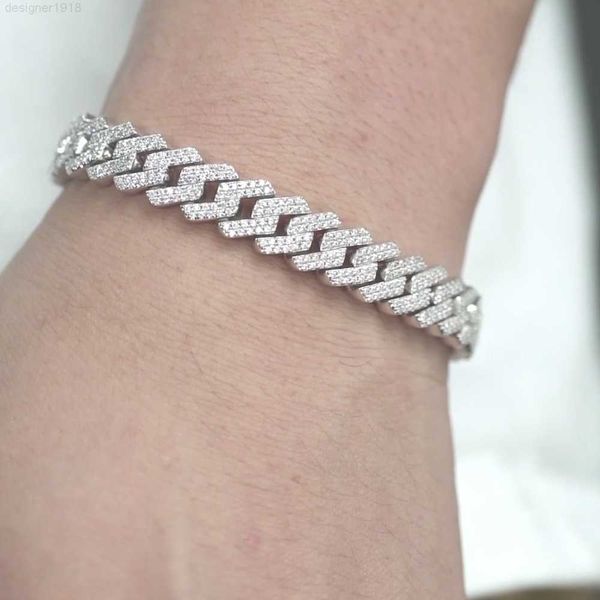 925 silver/14k gold 6mm/12mm/13mm vvs d color hand set iced moissanite prong hip hop cuban link chain custom bracelet, Golden;silver
925 silver/14k gold 6mm/12mm/13mm vvs d color hand set iced moissanite prong hip hop cuban link chain custom bracelet, Golden;silver