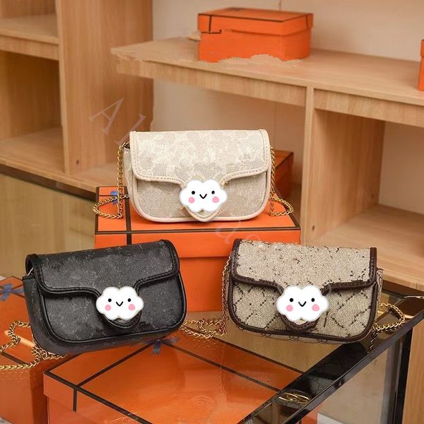 luxury cross body mini bags 17cm lady leather bags letter print chains bags flap crossbody bags popular new style purse with 3 color and ori
luxury cross body mini bags 17cm lady leather bags letter print chains bags flap crossbody bags popular new style purse with 3 color and ori