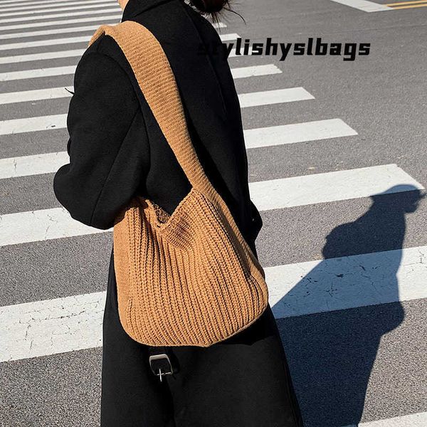 totes korean fashion knitted shoulder shopping bags for women 2021 new vintage soft tote bag large capacity female handbag solid sac 020823h
totes korean fashion knitted shoulder shopping bags for women 2021 new vintage soft tote bag large capacity female handbag solid sac 020823h