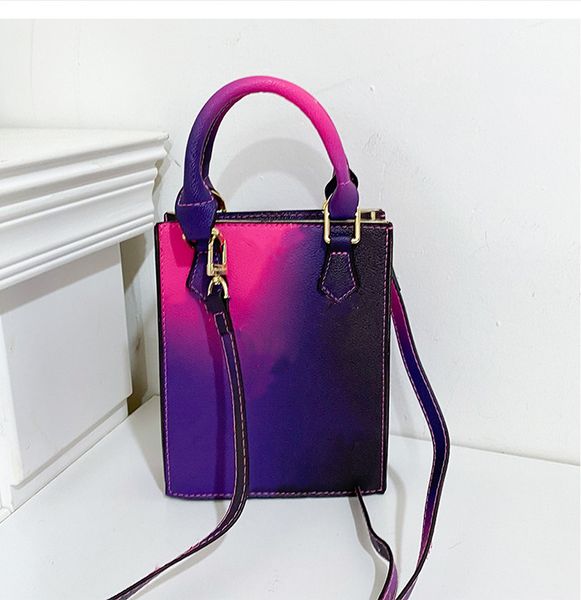 women's shoulder bags totes handbag cross body cosmetic bag cell phone pocket wallets grils letter printing gradient handbag
women's shoulder bags totes handbag cross body cosmetic bag cell phone pocket wallets grils letter printing gradient handbag