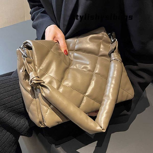 totes large capacity soft pu leather thread flap crossbody shoulder bags women designer luxury handbags and purses 2022 trend winter 020823h
totes large capacity soft pu leather thread flap crossbody shoulder bags women designer luxury handbags and purses 2022 trend winter 020823h