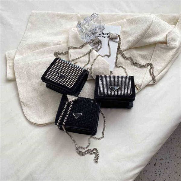 20% off handbag 2023 new bag red mini lipstick women's summer niche flash diamond messenger
20% off handbag 2023 new bag red mini lipstick women's summer niche flash diamond messenger