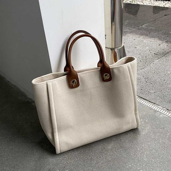 women's bag 2023 new ins versatile french portable canvas single-shoulder chain large capacity tote
women's bag 2023 new ins versatile french portable canvas single-shoulder chain large capacity tote