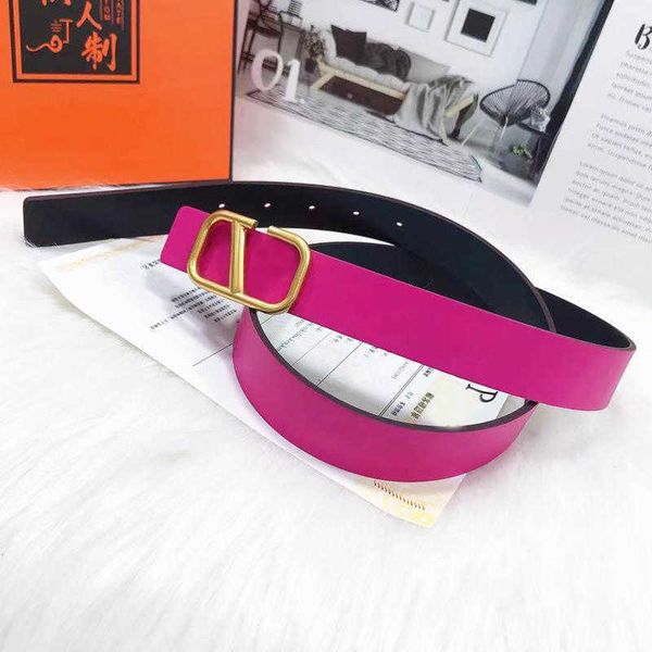 belts 2023 women designer belt big v letter buckle leather belt width 3cm with suit dress denim, Black;brown
belts 2023 women designer belt big v letter buckle leather belt width 3cm with suit dress denim, Black;brown