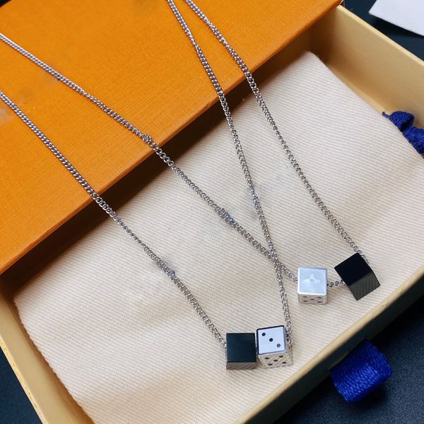 design necklaces men and women fashion necklaces brand pendant necklaces brand designer necklace set with box, Silver
design necklaces men and women fashion necklaces brand pendant necklaces brand designer necklace set with box, Silver
