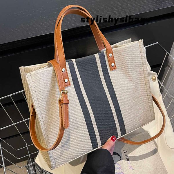 totes large panelled canvas women shoulder bags 2022 new designer brand ladies handbags crossbody bags for girls 020823h
totes large panelled canvas women shoulder bags 2022 new designer brand ladies handbags crossbody bags for girls 020823h