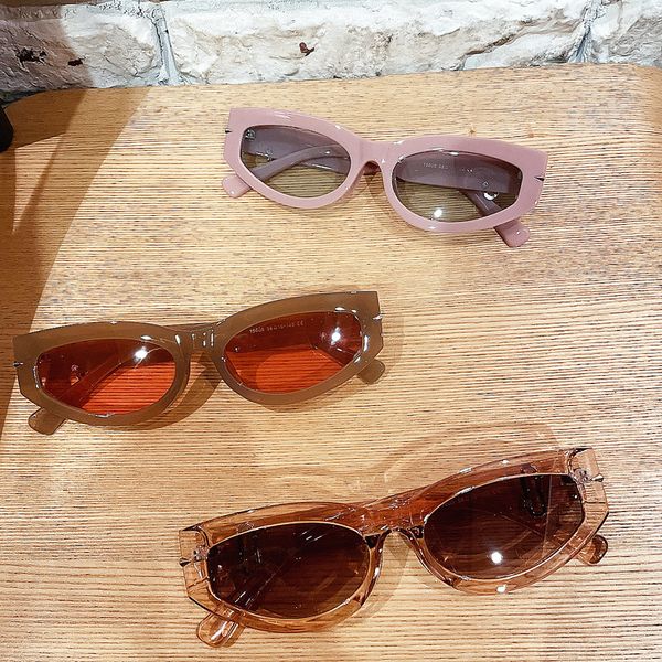 fashion cat eye sunglasses rivet y2k shades sun glasses designer square vintage sunglasses, White;black
fashion cat eye sunglasses rivet y2k shades sun glasses designer square vintage sunglasses, White;black