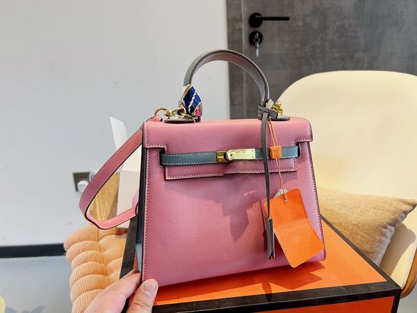 classic pink fashion women's bag shoulder bag messenger bag handbag high-end quality small square bag
classic pink fashion women's bag shoulder bag messenger bag handbag high-end quality small square bag