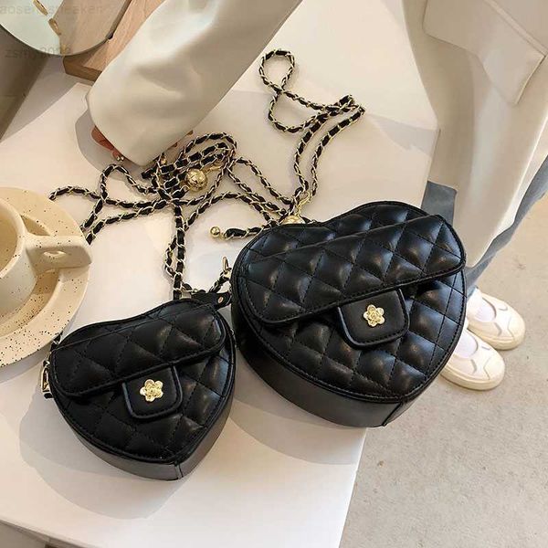 pu leather chain crossbody bags for women 2022 new heart shape designer women's handbags summer brand shoulder bag mini purses 
pu leather chain crossbody bags for women 2022 new heart shape designer women's handbags summer brand shoulder bag mini purses