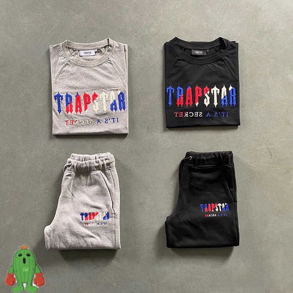 men's t-shirts oversized suit trapstar tshirts blue red towel embroidery short sleeve casual shorts set j230208, White;black
men's t-shirts oversized suit trapstar tshirts blue red towel embroidery short sleeve casual shorts set j230208, White;black