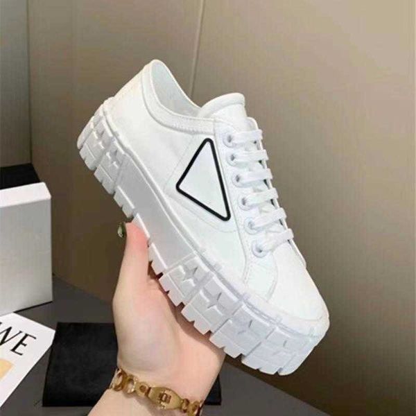 thick soled canvas shoes women's new network red versatile small white shoes with high height biscuit shoes casual muffin
thick soled canvas shoes women's new network red versatile small white shoes with high height biscuit shoes casual muffin