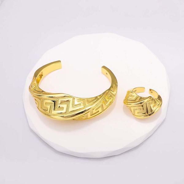bracelet necklace gold colour bracelets ring for women luxury dubai bangle metal fashion bracelets for bridal wedding banquet gifts 230209, Silver
bracelet necklace gold colour bracelets ring for women luxury dubai bangle metal fashion bracelets for bridal wedding banquet gifts 230209, Silver