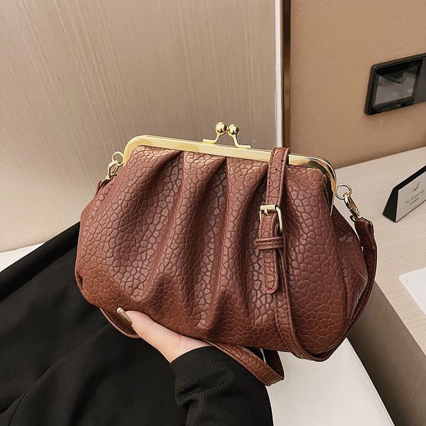waist bags pu leather shoulder women small crossbody kiss lock handbags designed brand clip messenger 230208
waist bags pu leather shoulder women small crossbody kiss lock handbags designed brand clip messenger 230208