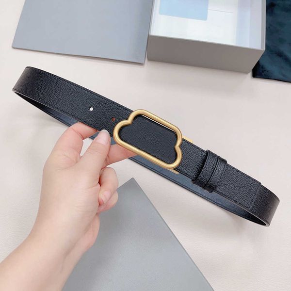 luxury women men belt fashion vintage head layer calfskin plain smooth buckle casual belt r belts width 3.4cm length 90-125cm, Black;brown
luxury women men belt fashion vintage head layer calfskin plain smooth buckle casual belt r belts width 3.4cm length 90-125cm, Black;brown