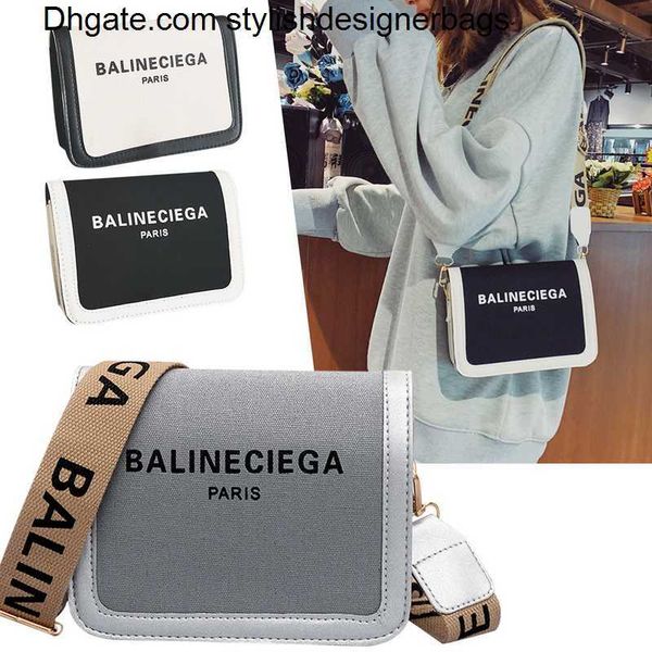 totes women letter wide strap bag design square bags shoulder bag messenger bags designer luxury brand women purse and handbags 0312v23
totes women letter wide strap bag design square bags shoulder bag messenger bags designer luxury brand women purse and handbags 0312v23