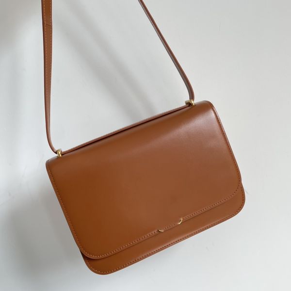 popular cowhide beancurd bag, single-shoulder cross-body small square bag, women's bag, multi-compartment, large-capacity gift box
popular cowhide beancurd bag, single-shoulder cross-body small square bag, women's bag, multi-compartment, large-capacity gift box