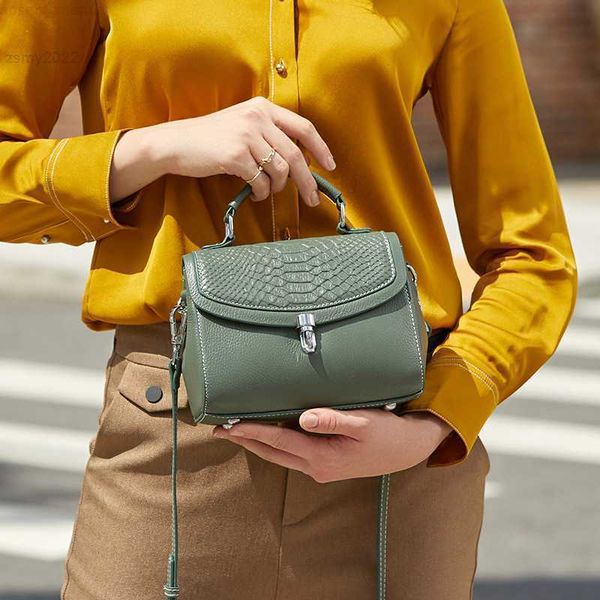 luxury crocodile pattern women's bag 2022 new trend genuine leather shoulder bags fashion texture zipper handbags for women
luxury crocodile pattern women's bag 2022 new trend genuine leather shoulder bags fashion texture zipper handbags for women