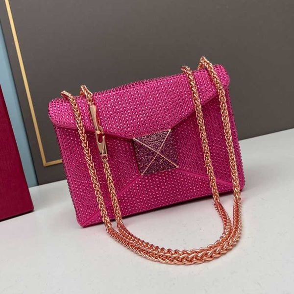 crystal chain bag ladies evening small square women fashion shoulder messenger lady clutch purse
crystal chain bag ladies evening small square women fashion shoulder messenger lady clutch purse