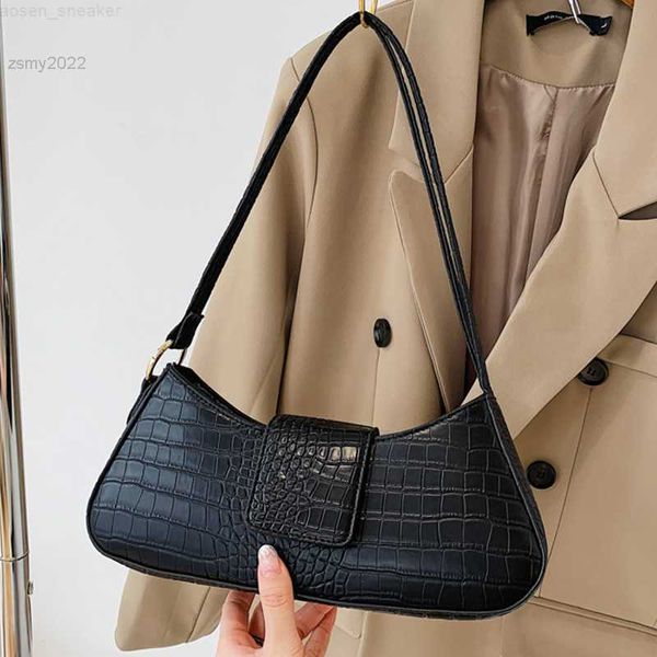 crocodile pu leather shoulder crossbody bags for women 2022 women's designer small flap handbag female trend solid color bag
crocodile pu leather shoulder crossbody bags for women 2022 women's designer small flap handbag female trend solid color bag