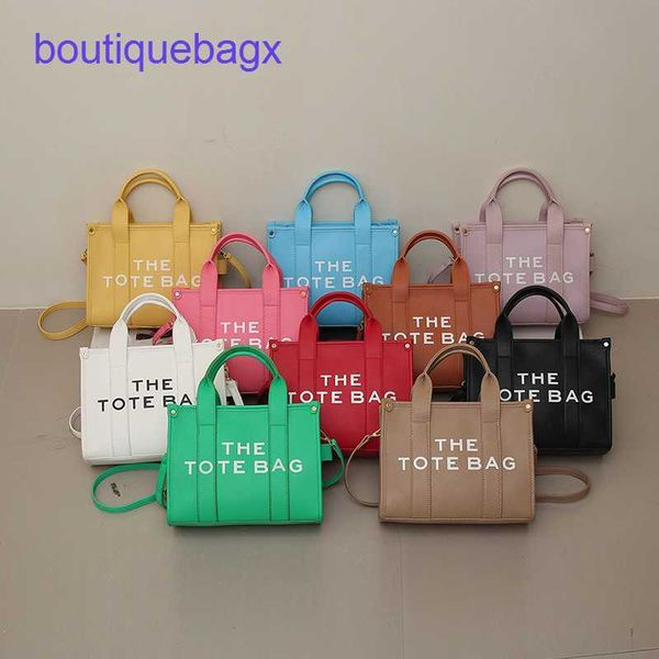 designer handbags womens luxury genuine leather shoulder crossbody new 2023 spring fashion letter handheld tote women's bag small quali
designer handbags womens luxury genuine leather shoulder crossbody new 2023 spring fashion letter handheld tote women's bag small quali